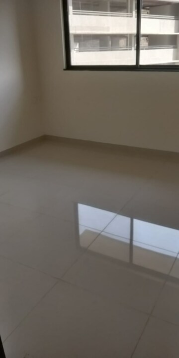 Room in 3 BHK Apartment at Shapoorji Pallonji Vanaha Springs, Bavdhan – for Sale