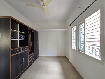 Room in 2 BHK Builder Floor at Shradha Gold Link, Old Airport Road – for Rent