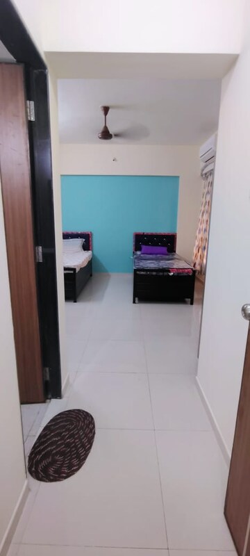 Room in  Pg at Santacruz West – for Rent