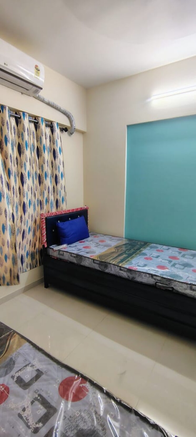 Room, santacruz west Pg For Boys & Girls In Santacruz West 8780801