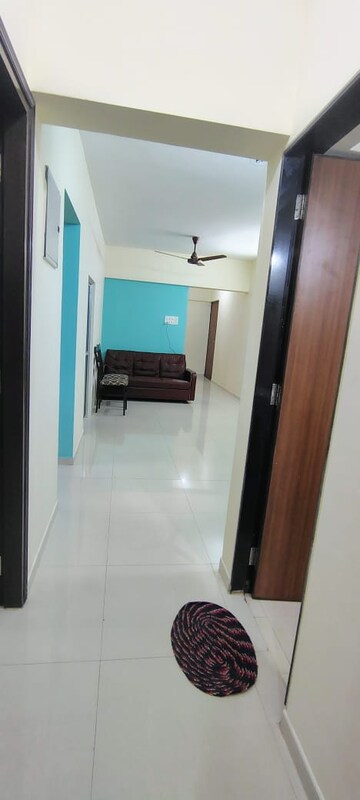 Room in  Pg at Santacruz West – for Rent