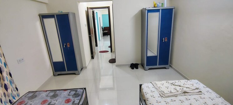 Room, santacruz west Pg For Boys & Girls In Santacruz West 8780801