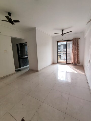Room in 2 BHK Apartment at Arihant Anshula, Taloja – for Rent