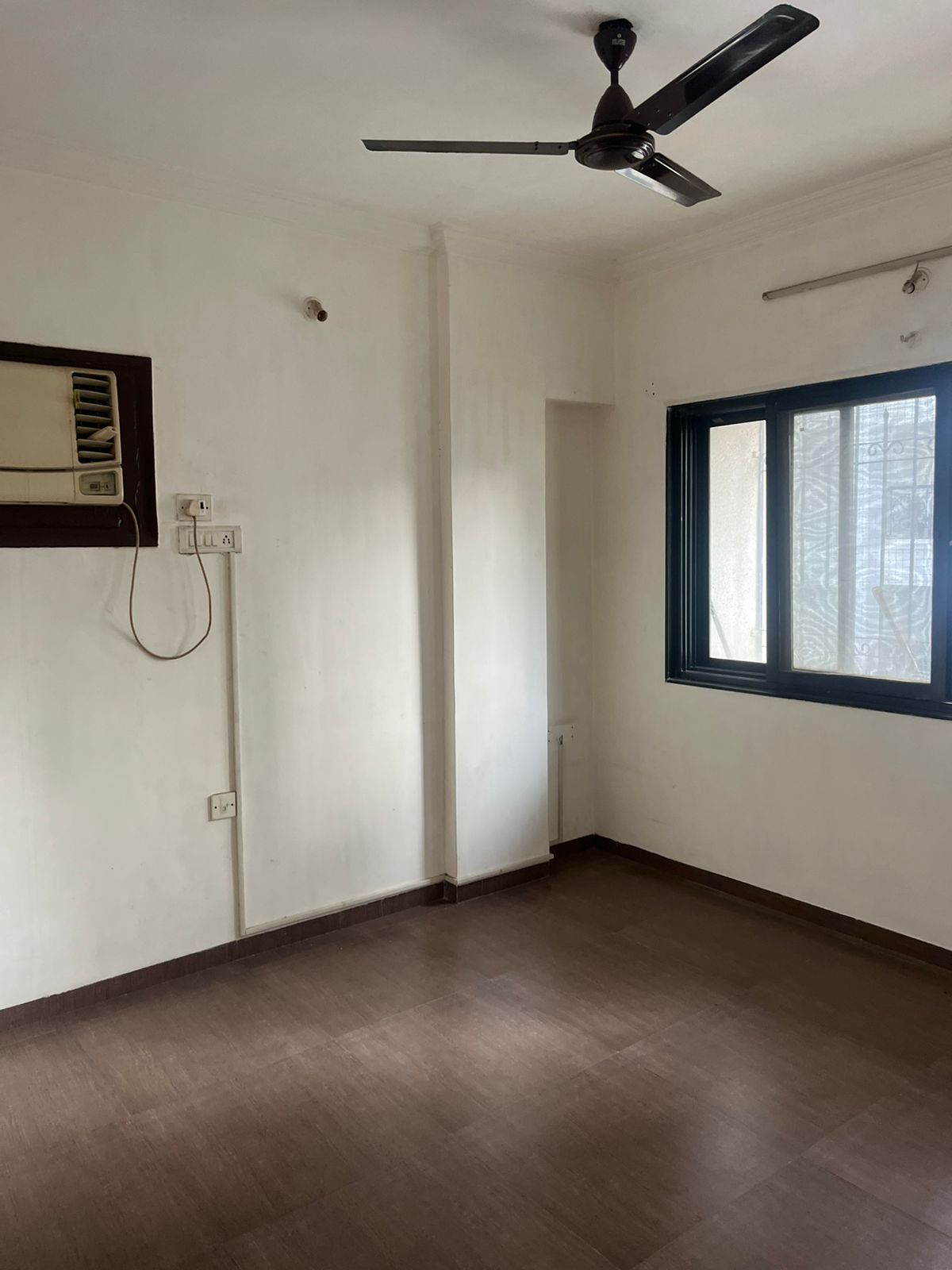 1 BHK 420 Sq.Ft. Apartment in Valentine Apartments