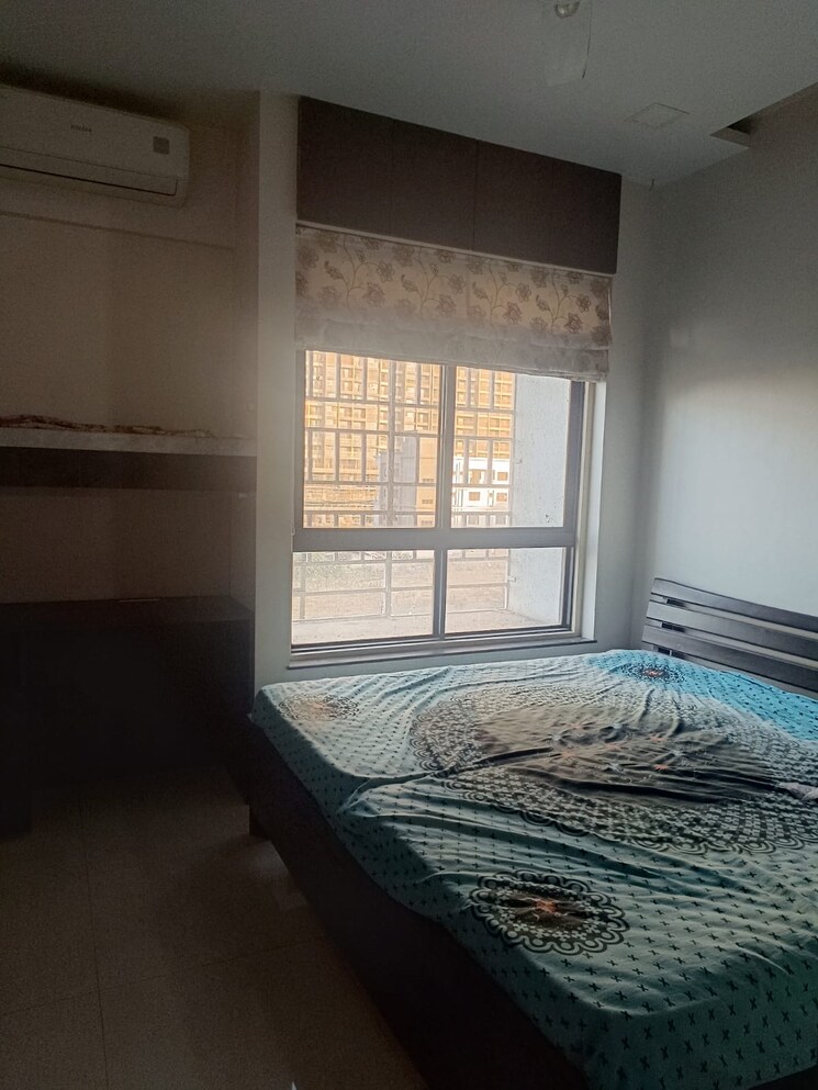 Master Bedroom, nyati-meadows 3 Bedroom 1500 Sq.Ft. Apartment In Wadgaon Sheri Pune 8780941