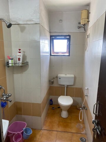 Bathroom in 3 BHK Apartment at Gomti Nagar – for Rent