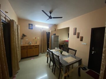 Living Room in 3 BHK Apartment at Gomti Nagar – for Rent