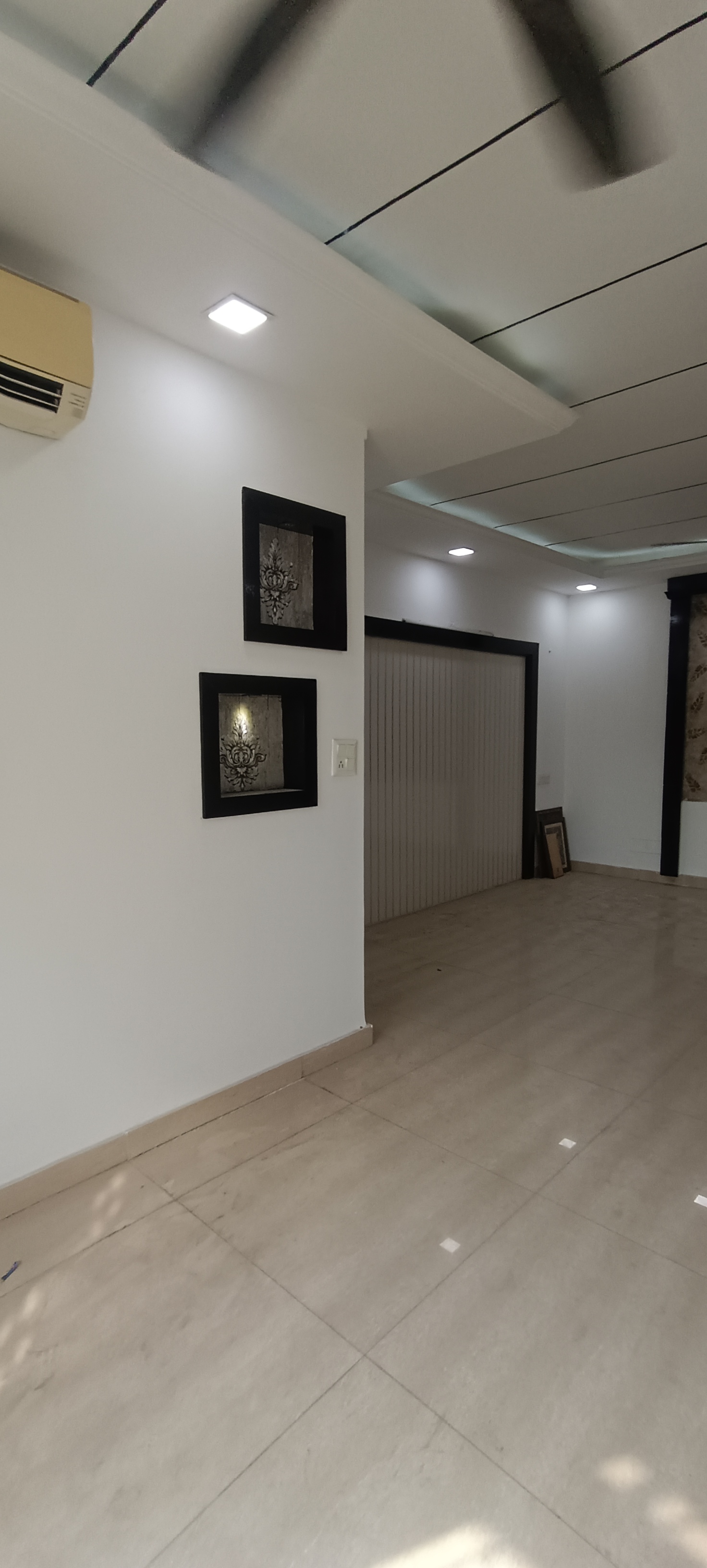 3.5 BHK + Servant Room Builder Floor For Sale in Kalkaji