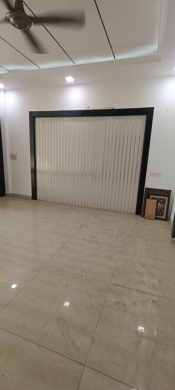 Room in 3.5 BHK Builder Floor at Kalkaji – for Sale