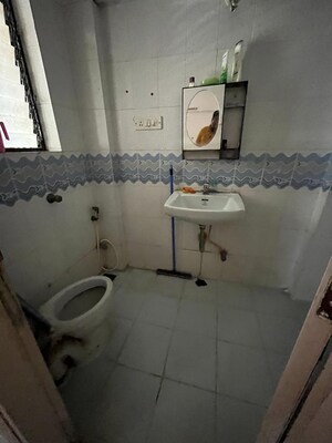 Master Bedroom in 2 BHK Apartment at Lalani Velentine Apartments II, Goregaon East – for Sale