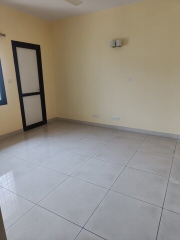 Room in 3 BHK Apartment at Sobha Magnolia, Btm Layout – for Sale