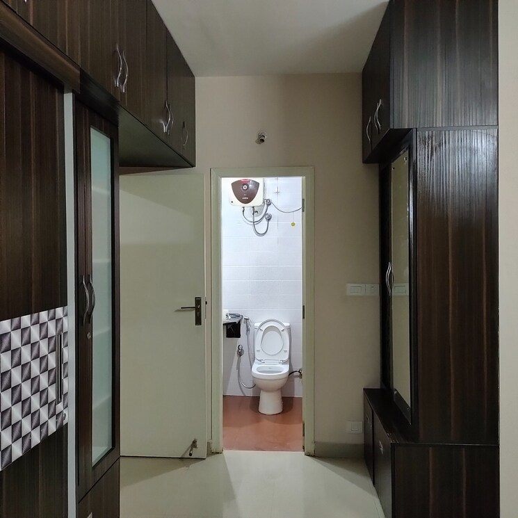 Bathroom, shriram-sameeksha 3 Bedroom 1300 Sq.Ft. Apartment In Jalahalli Bangalore 8781089