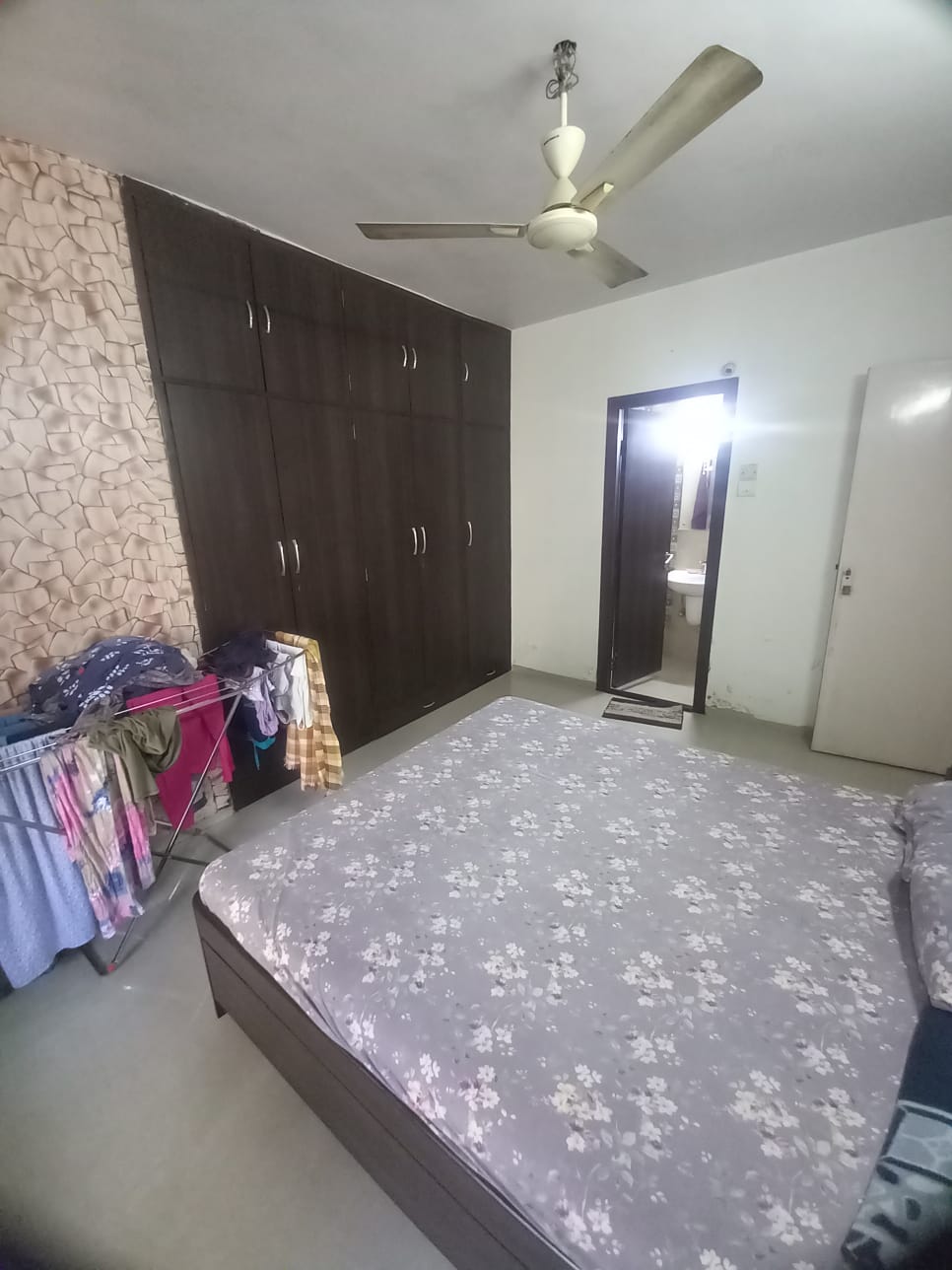2 BHK Apartment For Rent in Lokhandwala Whispering Palms
