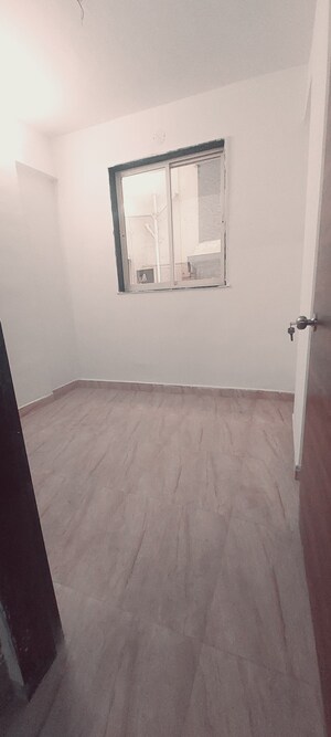 Room in 1 BHK Apartment at Kalwa – for Sale