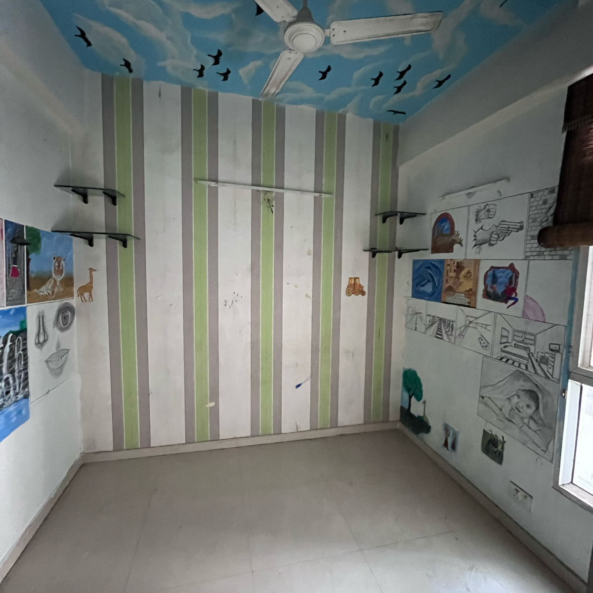 2.5 BHK + Pooja Room Apartment For Rent in Prateek Laurel