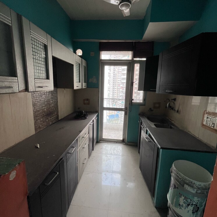 Kitchen, prateek-laurel 2.5 Bedroom 1135 Sq.Ft. Apartment In Sector 120 Noida 8781146