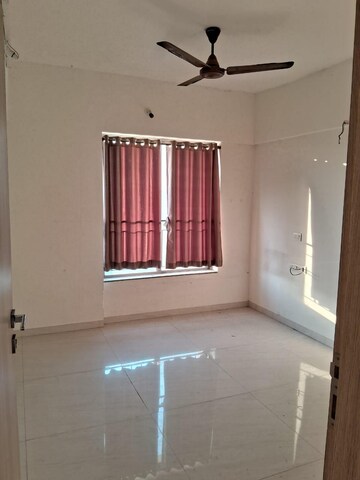 Room in 2 BHK Apartment at Shreeyog Society, Pashan – for Rent