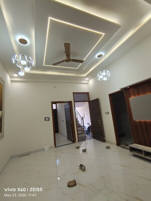 Room in 3 BHK Villa at Kalwar Road – for Sale