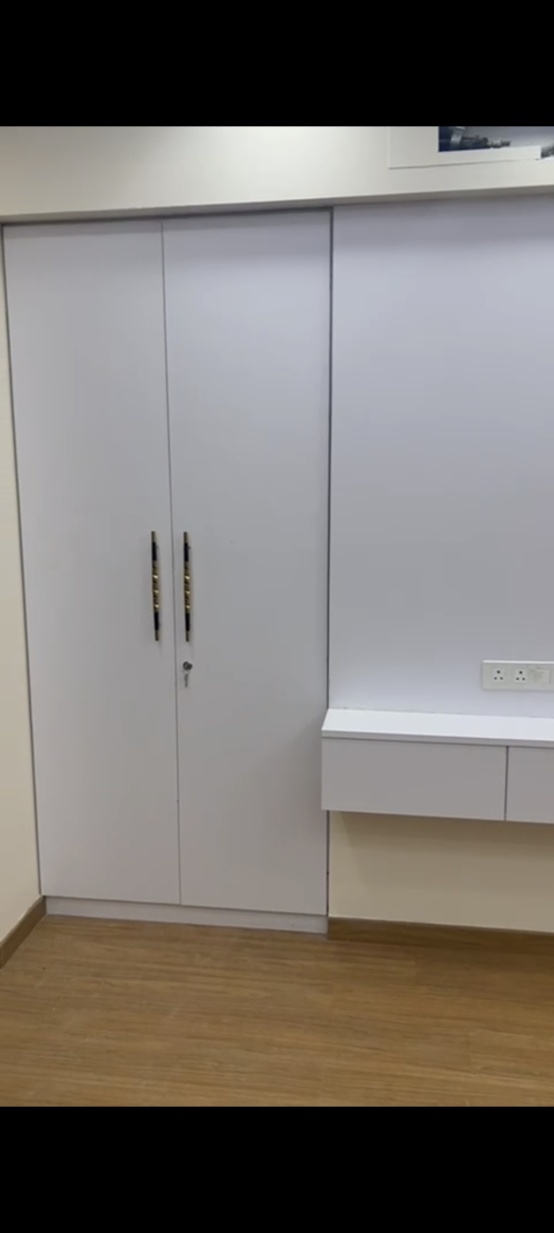 3 BHK + Servant Room Apartment For Rent in Godrej Meridien