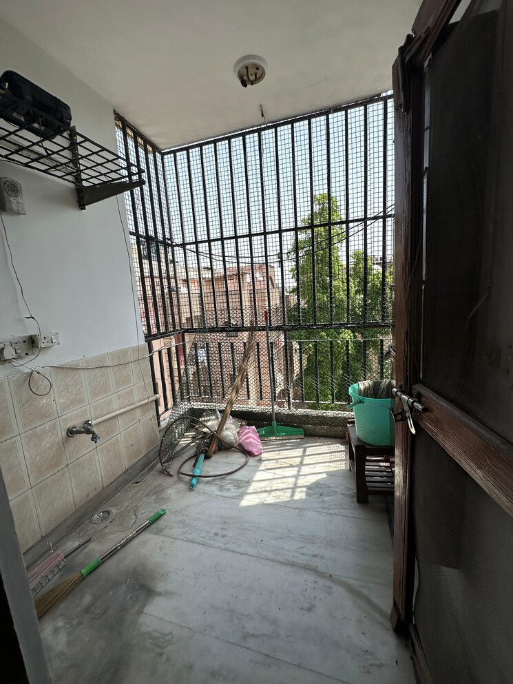 Balcony, malviya nagar 3 Bedroom 1800 Sq.Ft. Builder Floor In Malviya Nagar Delhi 8781475