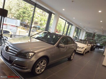  Showroom For Rent in Atul Blue Empress, Kandivali West
