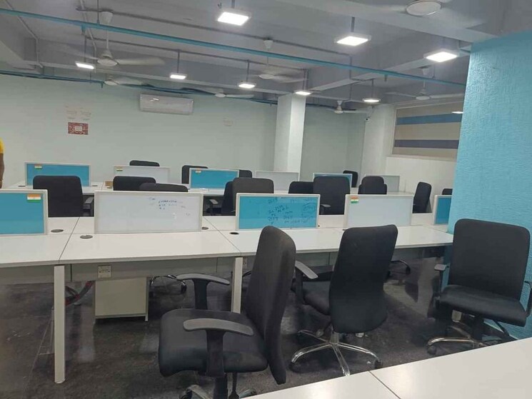 Team Area, new palasia Commercial Office Space 1000 Sq.Ft. In New Palasia Indore 8781376