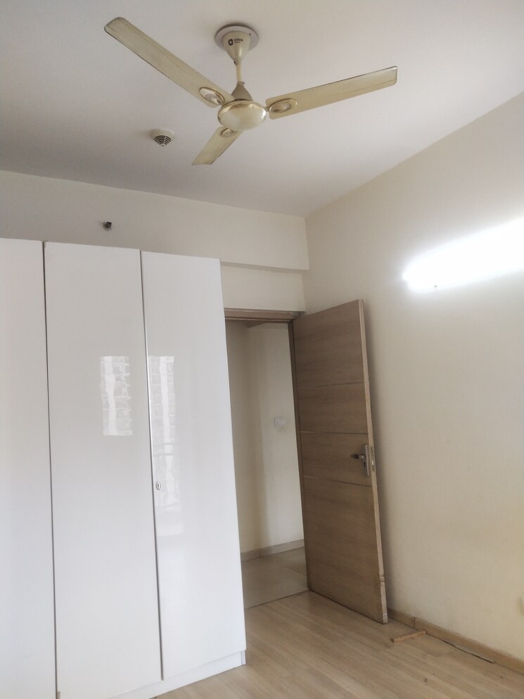 undefined, moti nagar 3 Bedroom 1600 Sq.Ft. Apartment In Moti Nagar Delhi 8781516