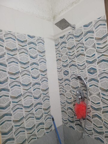 Bathroom in 3 BHK Builder Floor at Unitech South City II, Sector 50 – for Rent