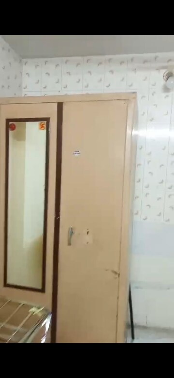 1 BHK Apartment For Rent in Goregaon West
