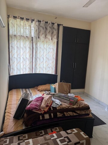 Bedroom in 2 BHK Builder Floor at Dlf Phase I – for Rent