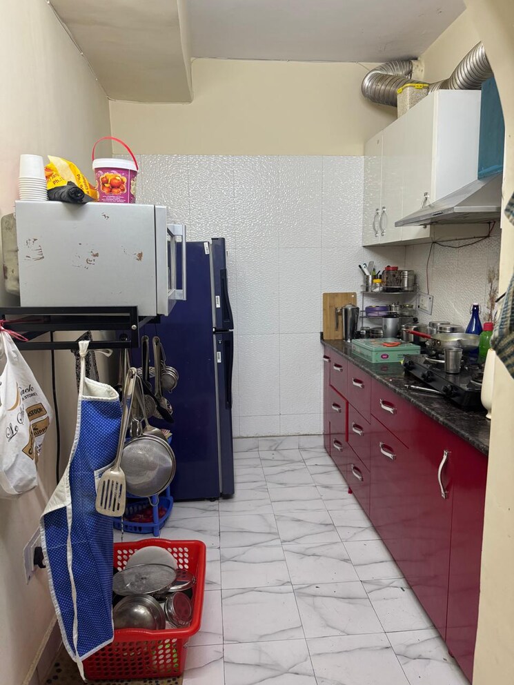 Team Area, dlf phase i 2 Bedroom 850 Sq.Ft. Builder Floor In Dlf Phase I Gurgaon 8781705