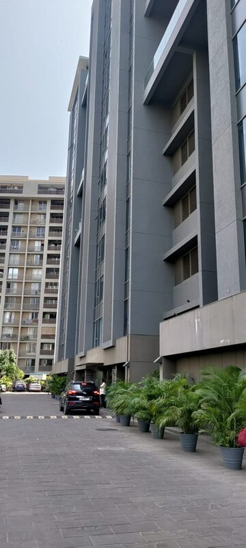  Office Space – Exterior View View at Goyal Titanium Heights, Prahlad Nagar - for Rent