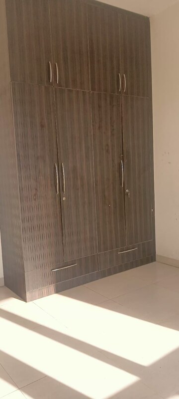 Bathroom in 4 BHK Apartment at Indiabulls Centrum Park, Sector 103 – for Rent
