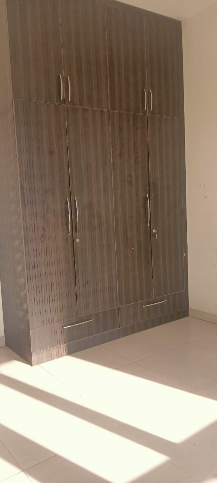 Bathroom, indiabulls-centrum-park 4 Bedroom 2875 Sq.Ft. Apartment In Sector 103 Gurgaon 8781798