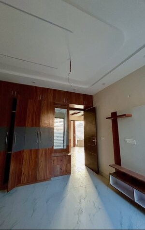 Kitchen in 2.5 BHK Builder Floor at Sector 23 – for Sale