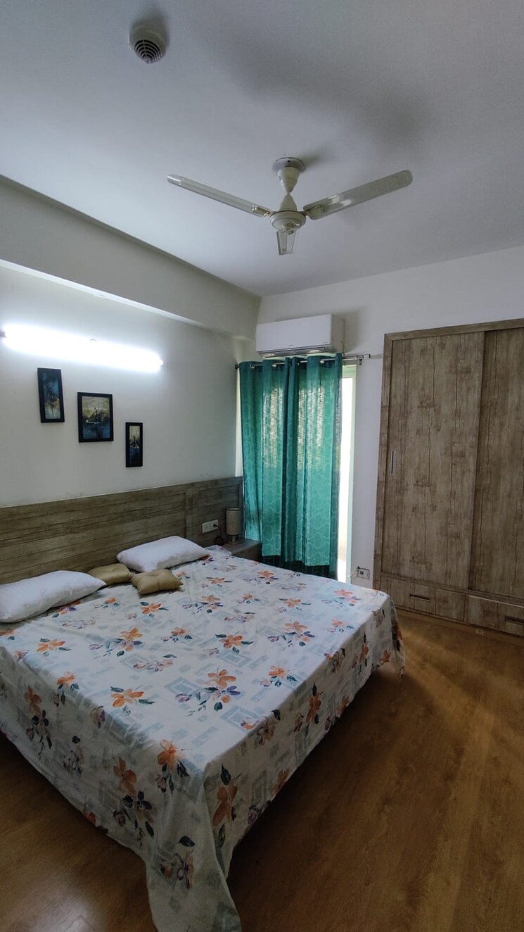 Bedroom, moti nagar 3 Bedroom 1753 Sq.Ft. Apartment In Moti Nagar Delhi 8781770