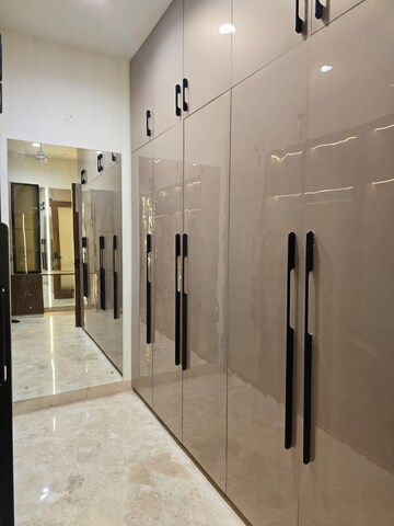 Building Lobby in 6 BHK Villa at Sector 70 – for Sale