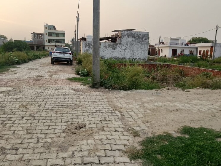 undefined, sector 137  100 Sq.Yd. Plot In Sector 137 Noida 8781808