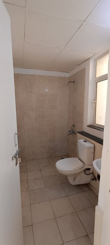 Bathroom in 3 BHK Apartment at Jaypee Greens Kosmos, Sector 134 – for Rent