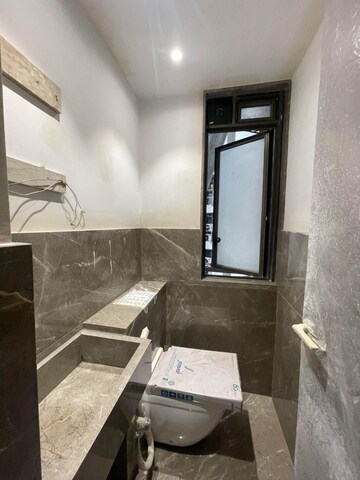 Furnished Amenities in 4 BHK Apartment at Lodha The Park, Worli – for Rent