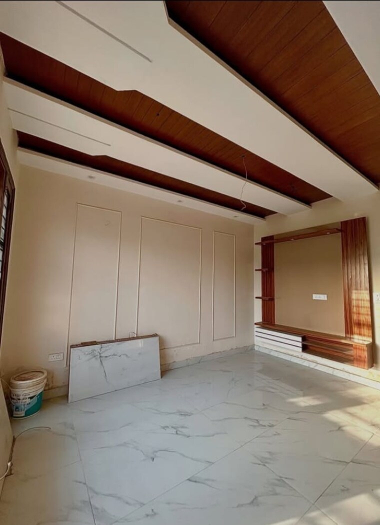 Room, sector 33 3 Bedroom 3240 Sq.Ft. Builder Floor In Sector 33 Faridabad 8781940