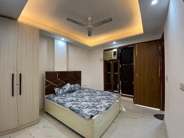 Bedroom in 2 BHK Apartment at Saket – for Rent