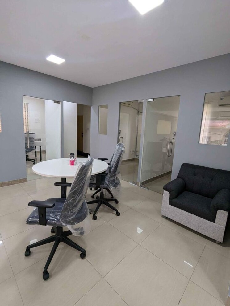 Team Area, new palasia Commercial Office Space 1550 Sq.Ft. In New Palasia Indore 8781947