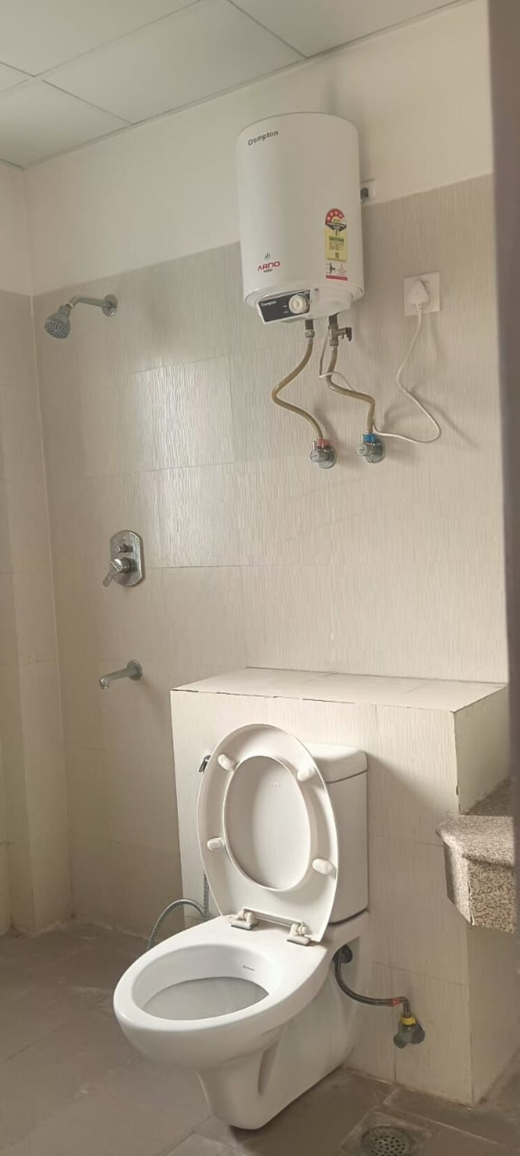 Bathroom, paras-dews 2 Bedroom 1385 Sq.Ft. Apartment In Sector 106 Gurgaon 8781971