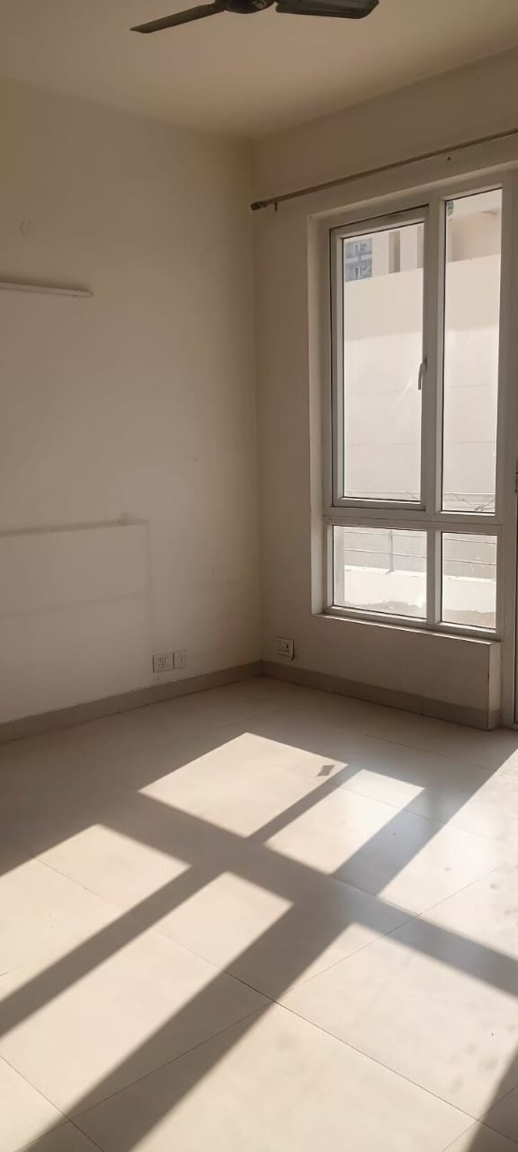 Room, paras-dews 2 Bedroom 1385 Sq.Ft. Apartment In Sector 106 Gurgaon 8781971