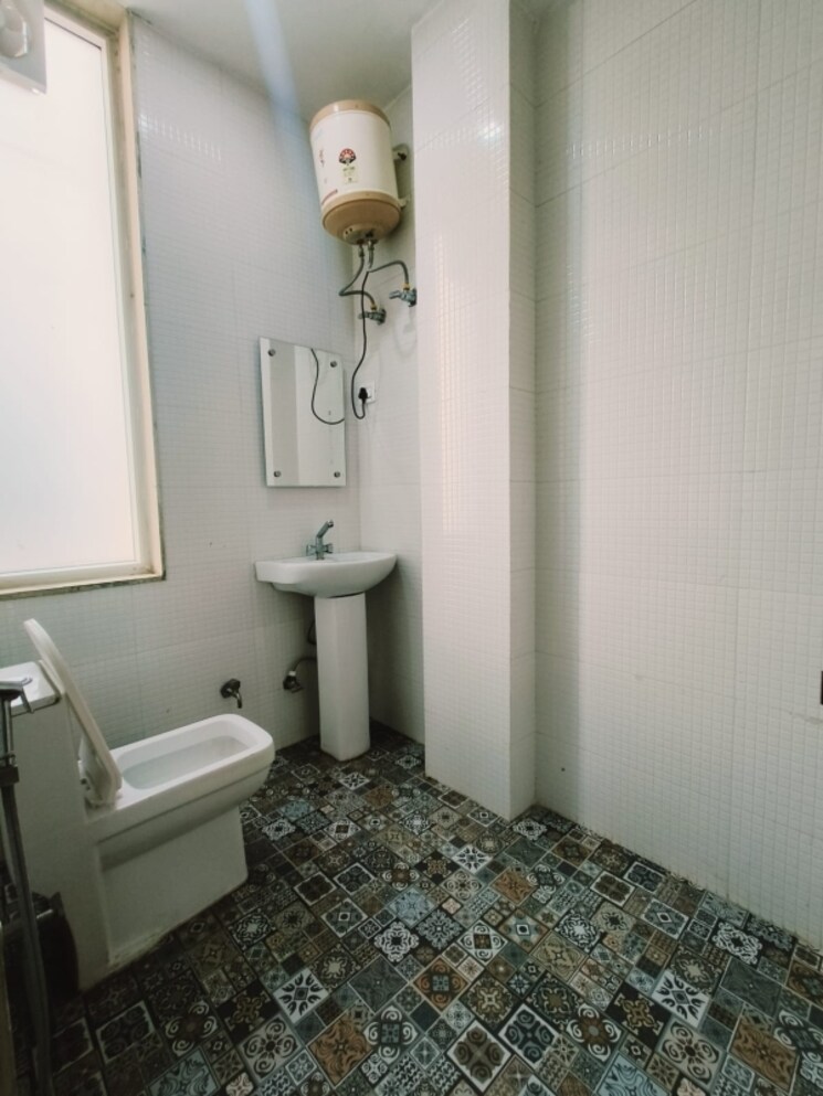 Bathroom, saket 2 Bedroom 2000 Sq.Ft. Apartment In Saket Delhi 8781994