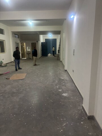 Parking in  Industrial Plot at Sector 65 – for Rent
