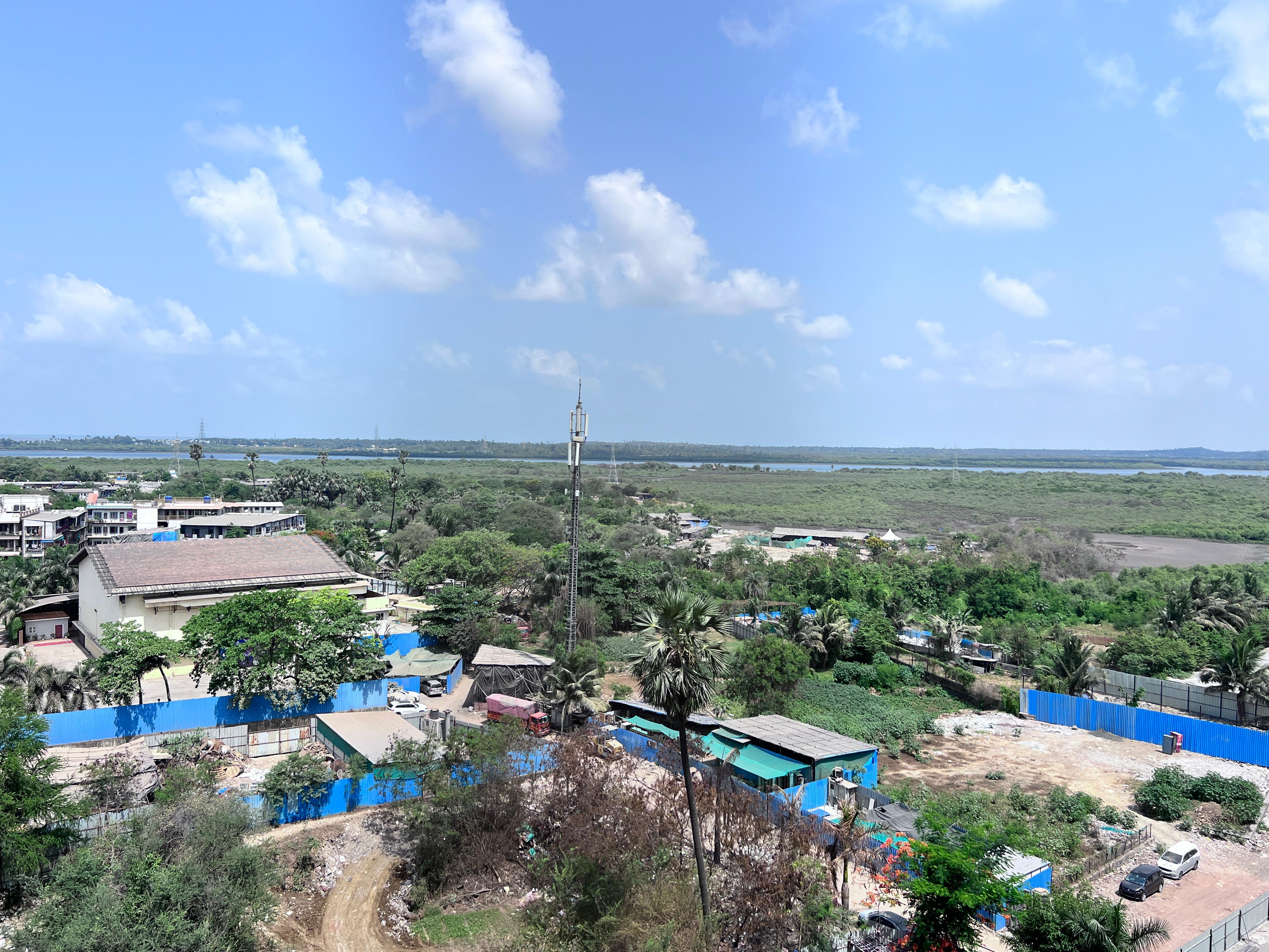 2 BHK Apartment For Rent in Gurukrupa Marina Enclave