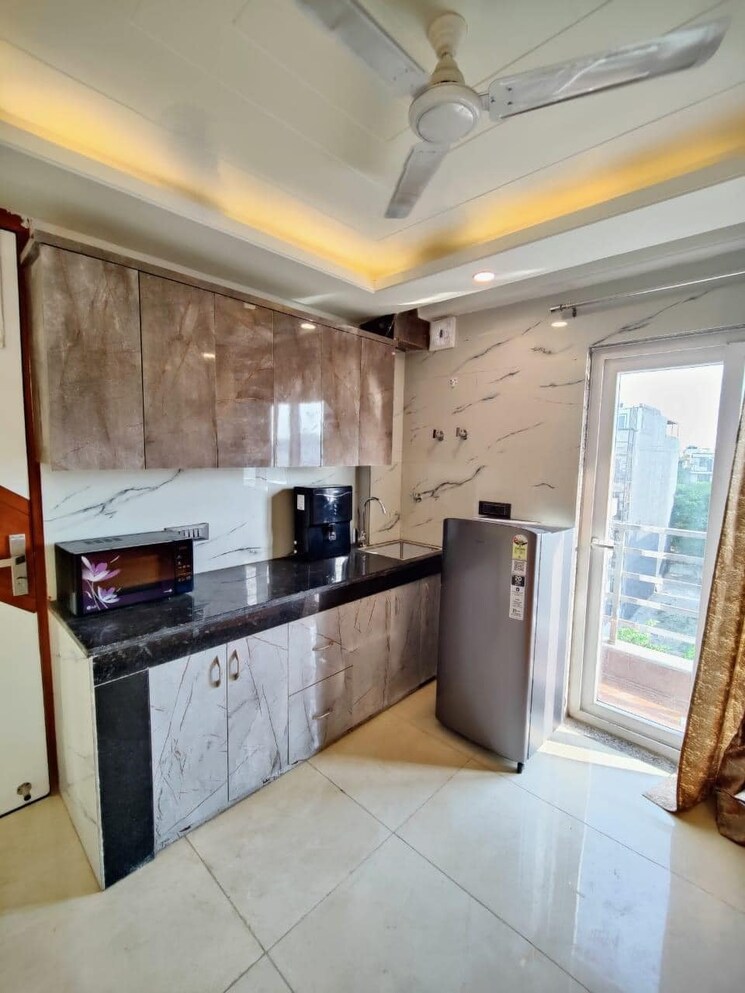 Kitchen, sector 28 1 RK 450 Sq.Ft. Builder Floor In Sector 28 Gurgaon 8782041