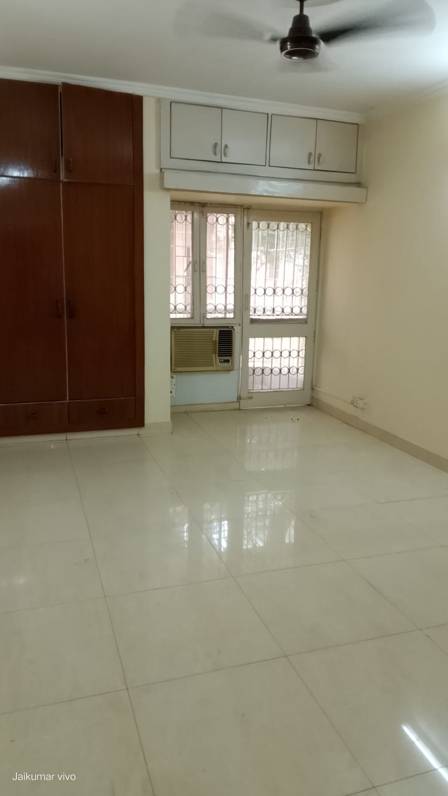 3 BHK + Pooja Room Apartment For Rent in C-9 Vasant Kunj South Del
